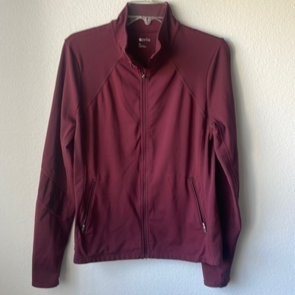 Zella jacket burgundy zip up athletic jacket thumb holes size XL